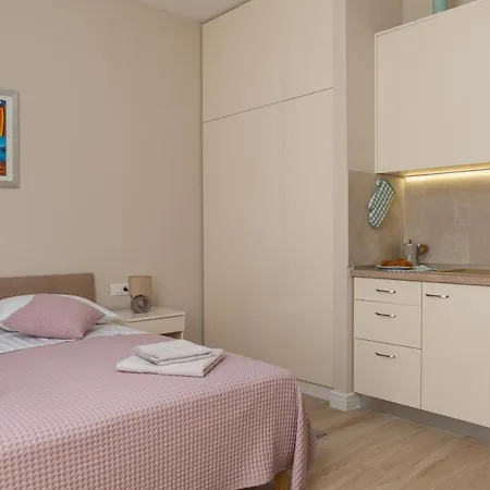 Apartment More